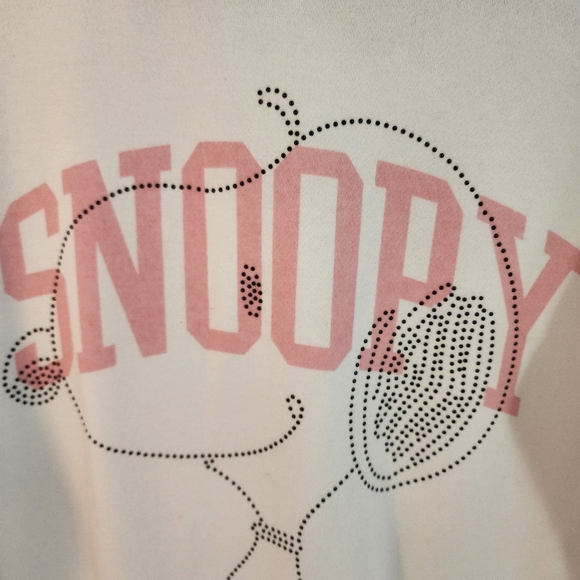 Snoopy Graphic Sweatshirt in White and Pink. NWOT Excellent Condition. - Picture 7 of 8